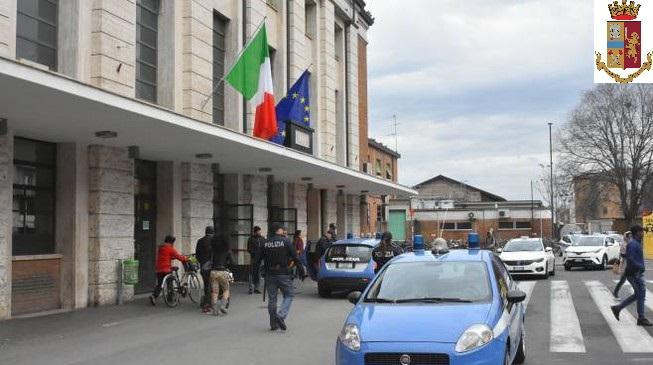 Semina il panico in stazione, denunciato 