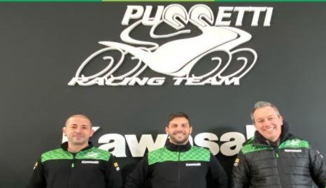 Il team manager Manuel Puccetti con i suoi nuovi piloti