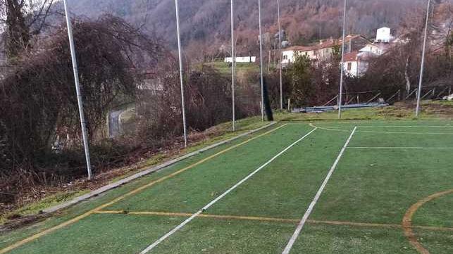 Sei anni dopo il nubifragio finiti i lavori al campo da calcetto