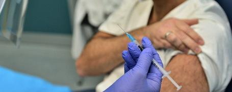 Sull’Isola 294 vaccinati tra gli operatori sanitari Ora scatta la seconda fase