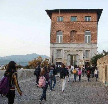 Aperte le iscrizioni nei licei e all’istituto “Tonietti” 