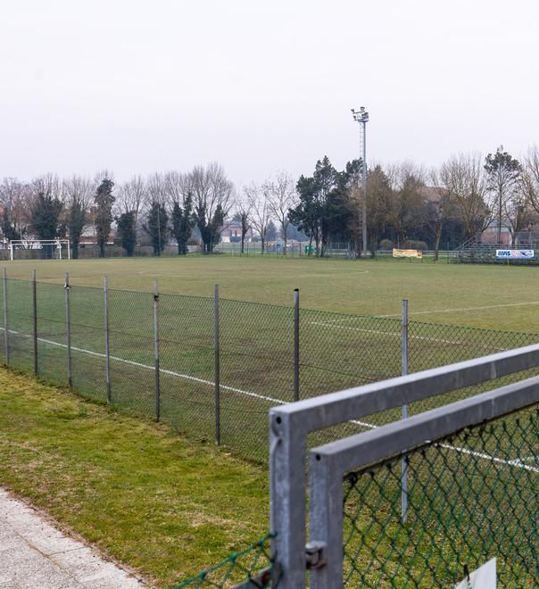Cercasi acquirente per il campo sportivo