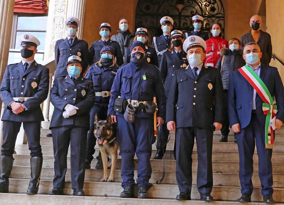 Polizia locale, bilanci e piani Armi, caserma e tecnologia 