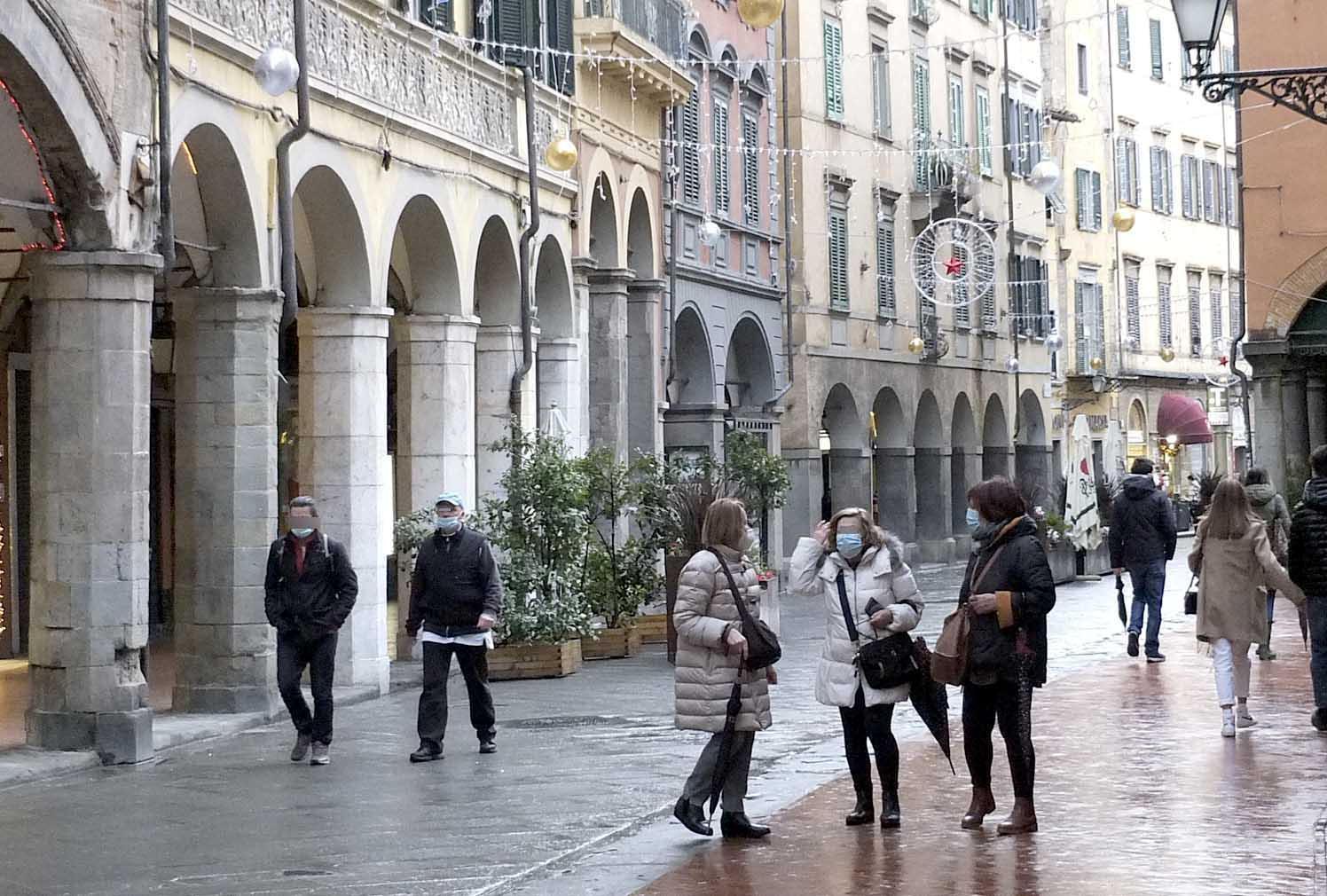 Coronavirus, l'Iss: "La Toscana a rischio basso". Verso la riconferma della zona gialla 