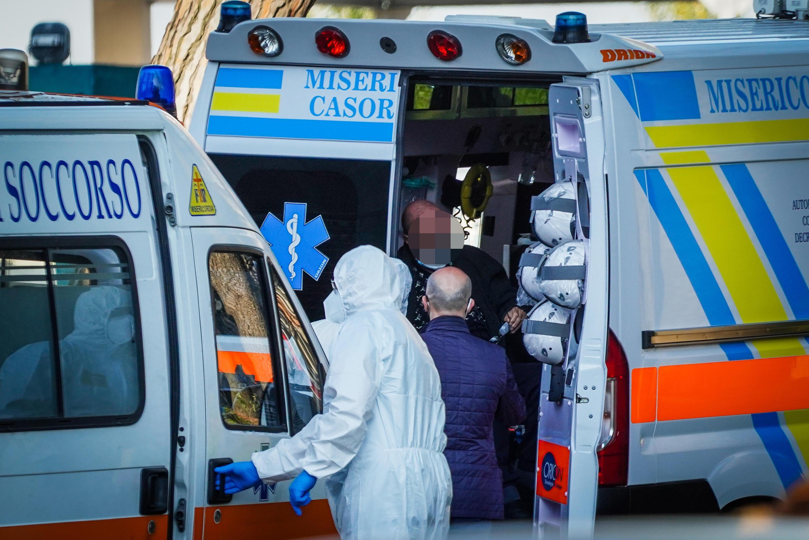 Coronavirus in Emilia Romagna: bollettino del 22 gennaio, 1347 nuovi casi e 43 deceduti. Nel modenese 275 casi e 9 morti Si resta in zona arancione