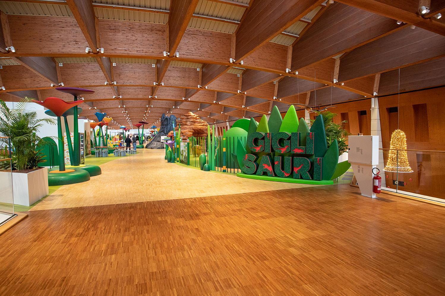 Il nuovo parco giochi del centro commerciale "I Gigli"