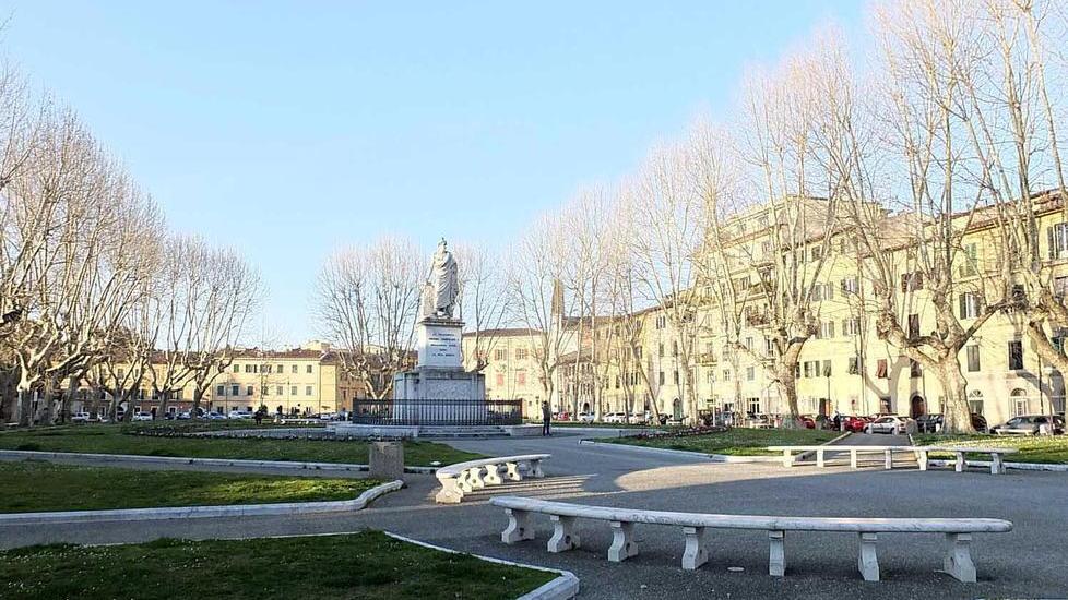 In piazza Santa Caterina le luci saranno “artistiche”