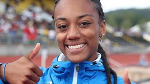 L’anima rock della Pantera Larissa posa per Valentino