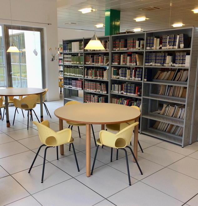 La biblioteca ha riaperto per accogliere studenti e attività