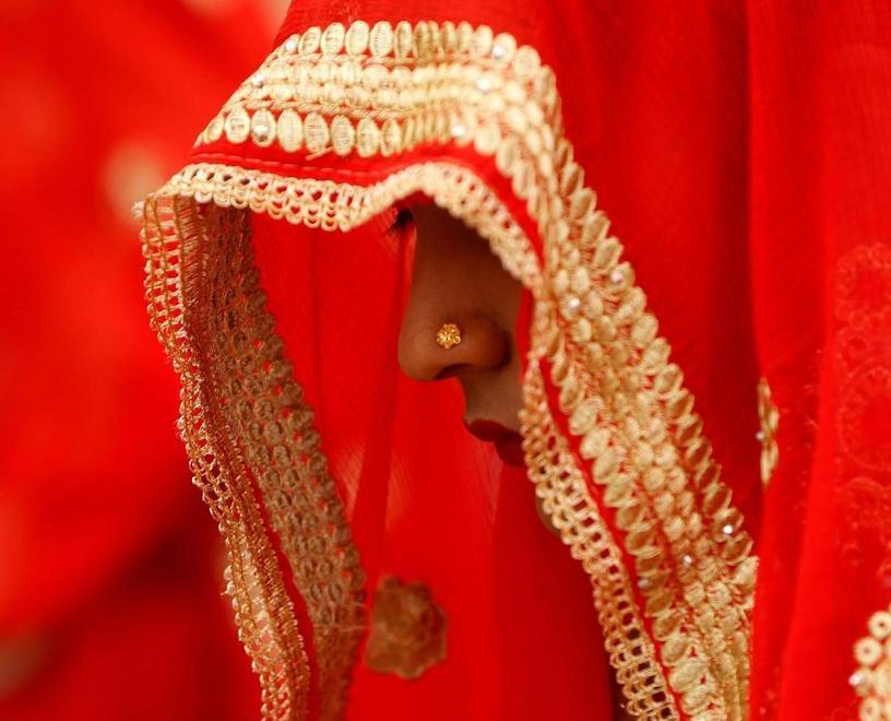 Preparano le nozze in Pakistan ma la figlia si ribella: denunciati 