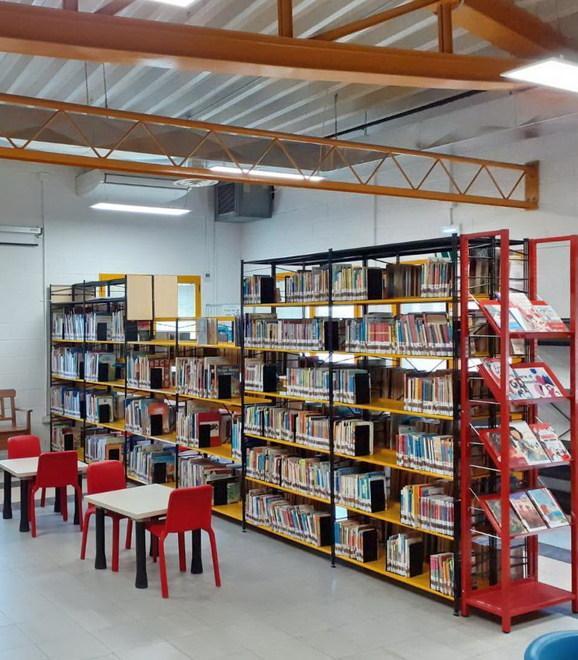La biblioteca riapre con il “prestito veloce”