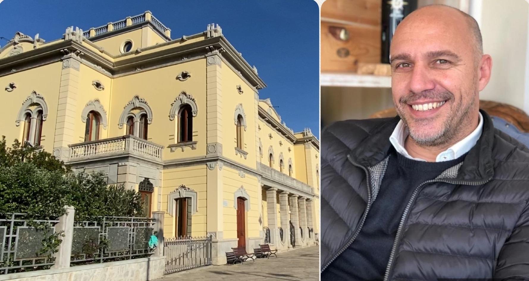 Il municipio e il presidente della commissione Urbanistica Bastianino Monni