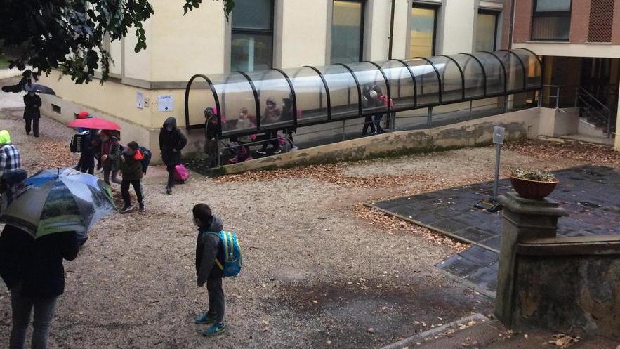 Per ora soltanto undici iscritti alla scuola media di Castagneto Carducci: rischio chiusura