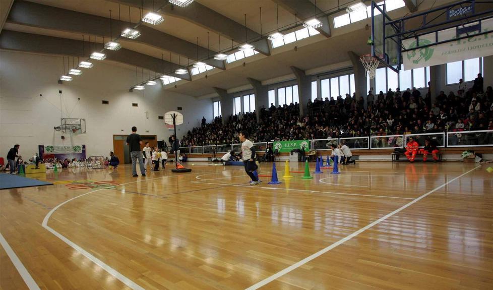 Il palazzetto dello sport di Empoli (foto archivio)