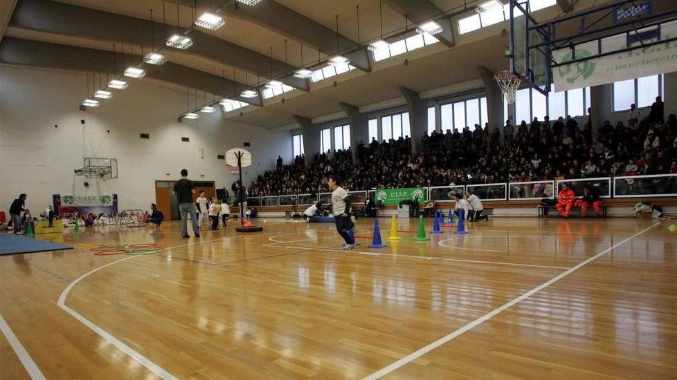Il palazzetto dello sport di Empoli (foto archivio)