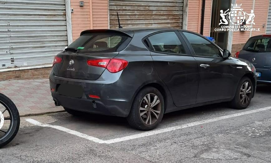 Cagliari, investe una donna sulle strisce e scappa: rintracciato il "pirata"