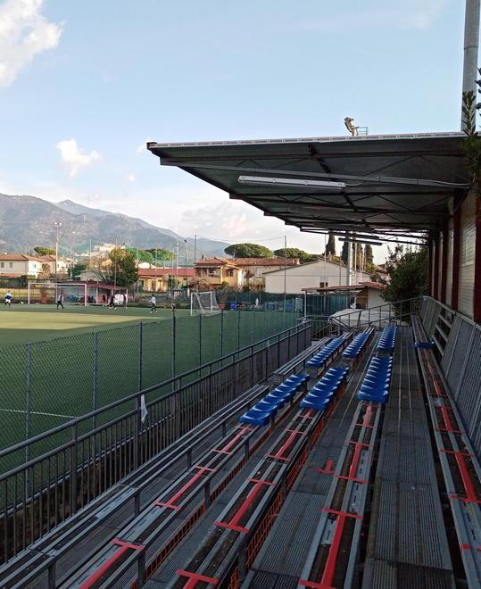 I lavori allo stadio sono “fai da te” 