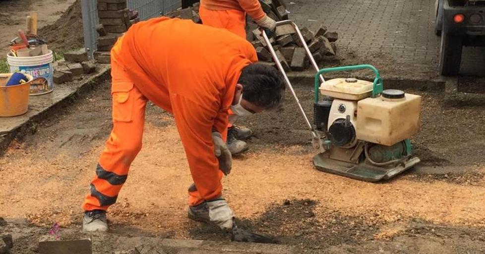 Geste al lavoro nelle scuole