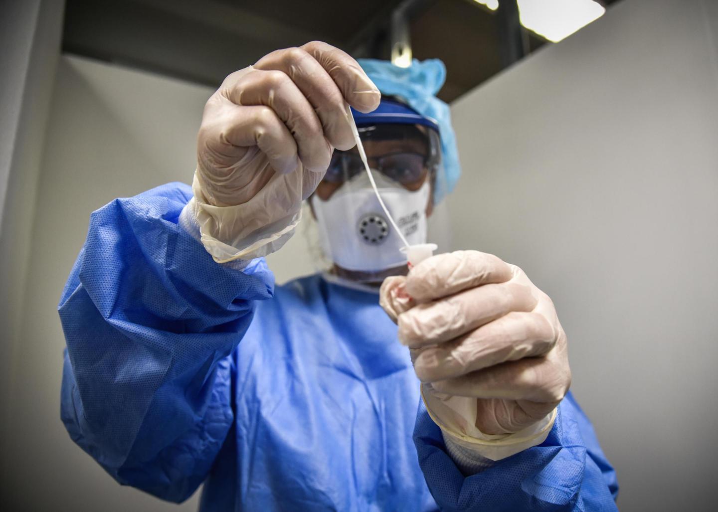 Tamponi per gli alunni delle scuole 