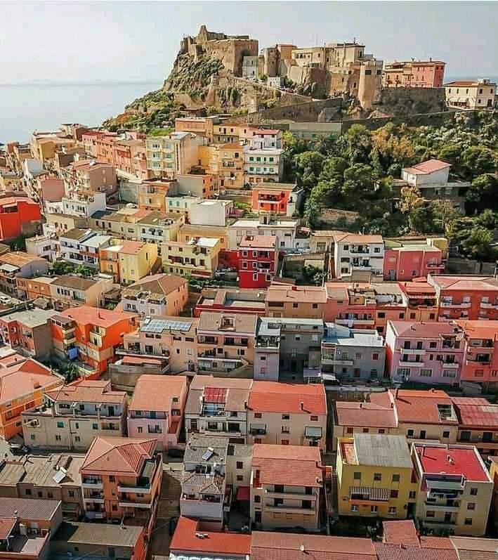A Castelsardo finalmente si lavora per il nuovo Puc 