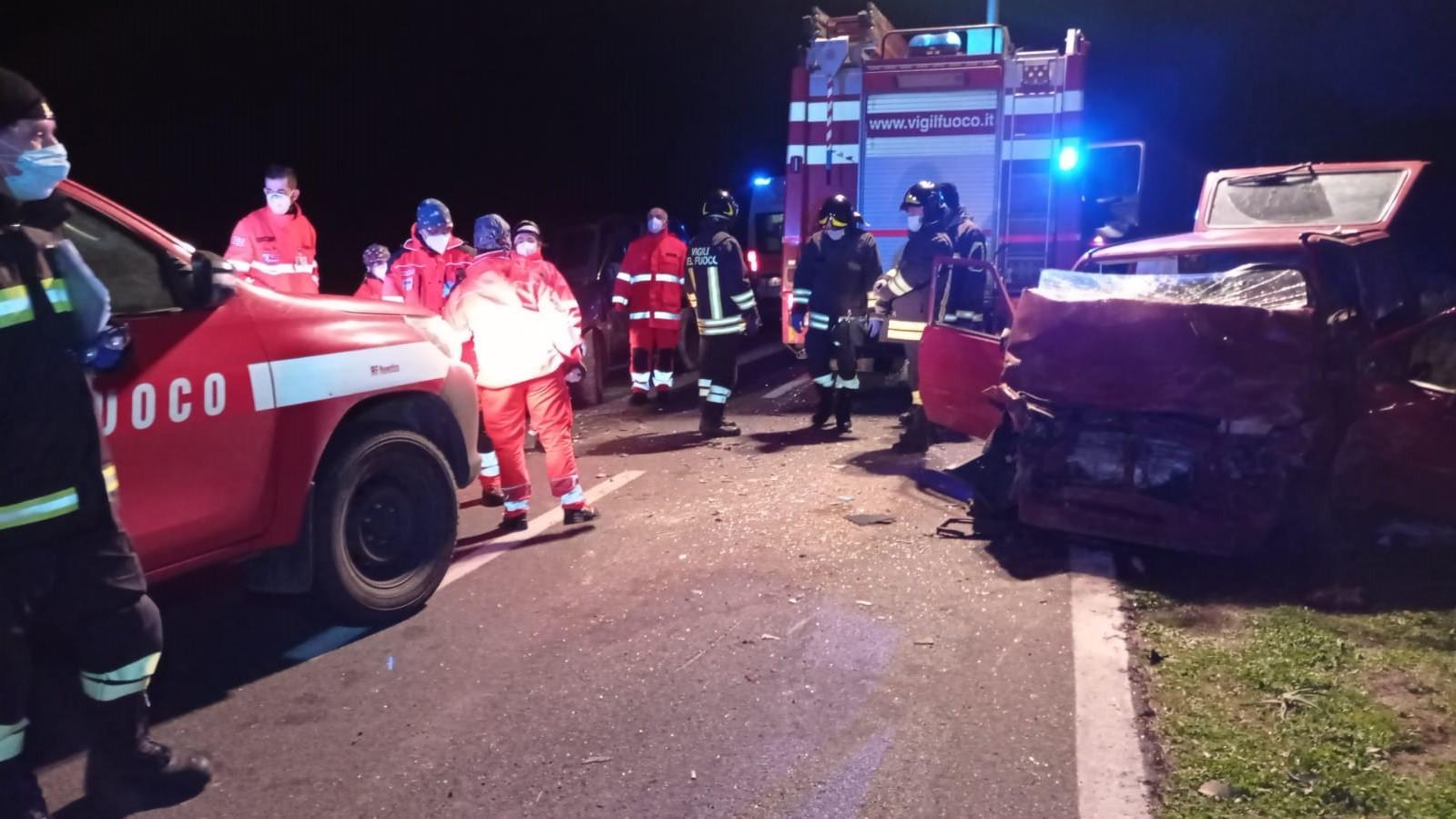 Un'immagine dell'incidente avvenuto in tarda serata