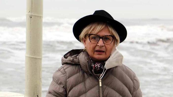 «Aiuto, il bagno Marchini tra poco finirà sott’acqua»