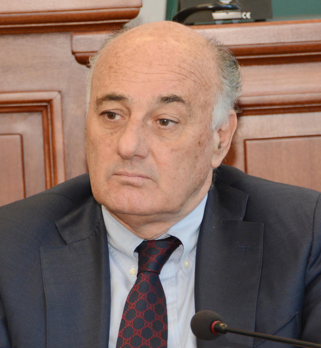 Fois: «Garantiremo servizi migliori a tutti a costi ridotti e salvaguardando il lavoro»