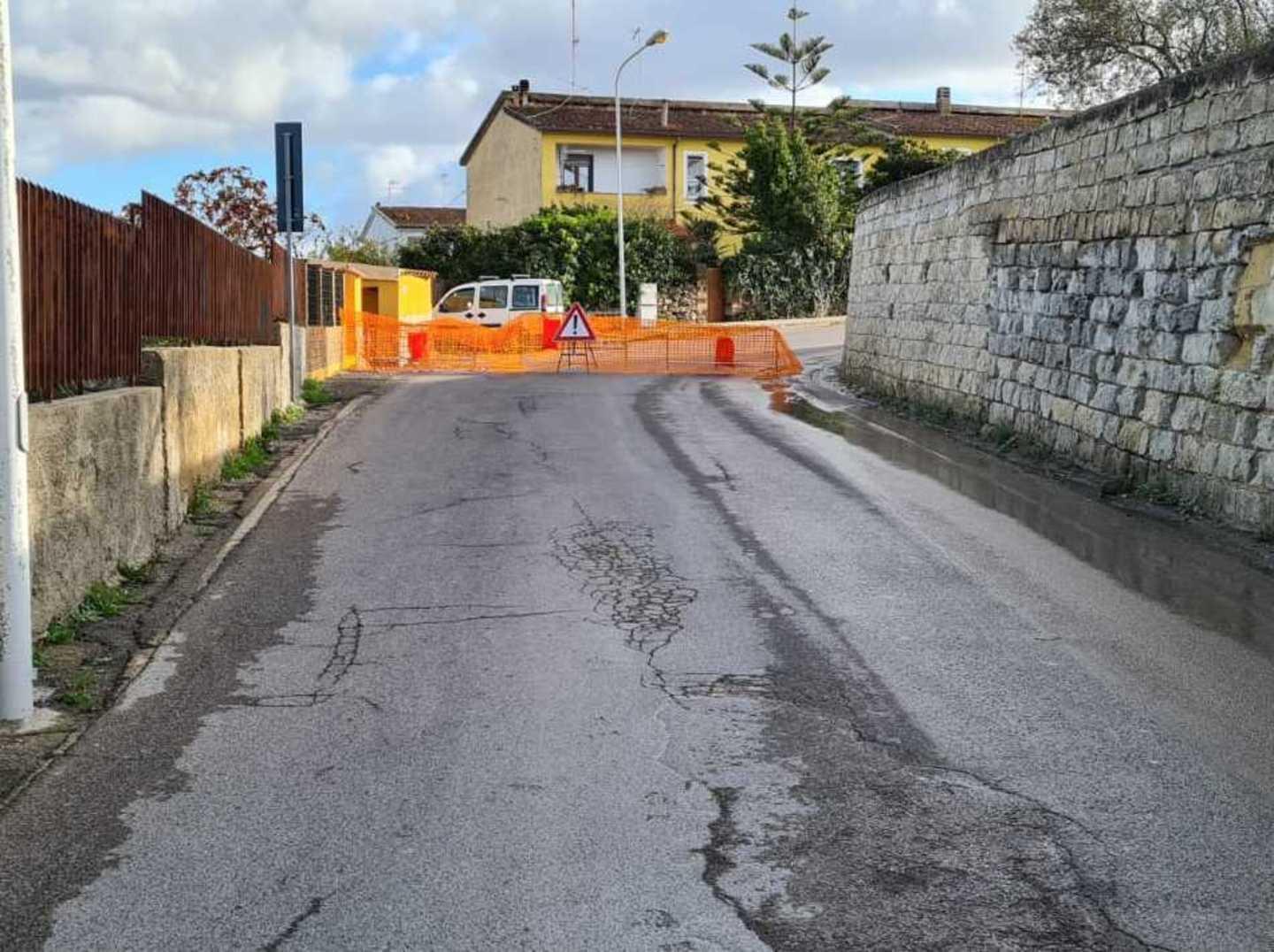 Sassari, Sant’Orsola “sigillata” per il muro pericoloso 