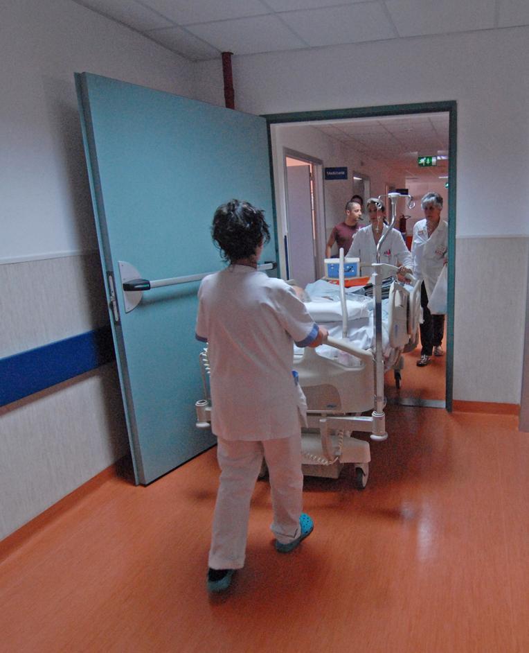 Oristano, gli infermieri del San Martino allo stremo: «Dateci altro personale» 