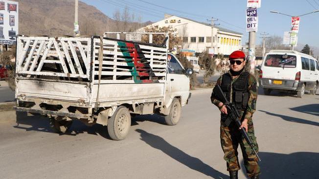 Mezzo ambasciata Italia coinvolto in esplosione a Kabul