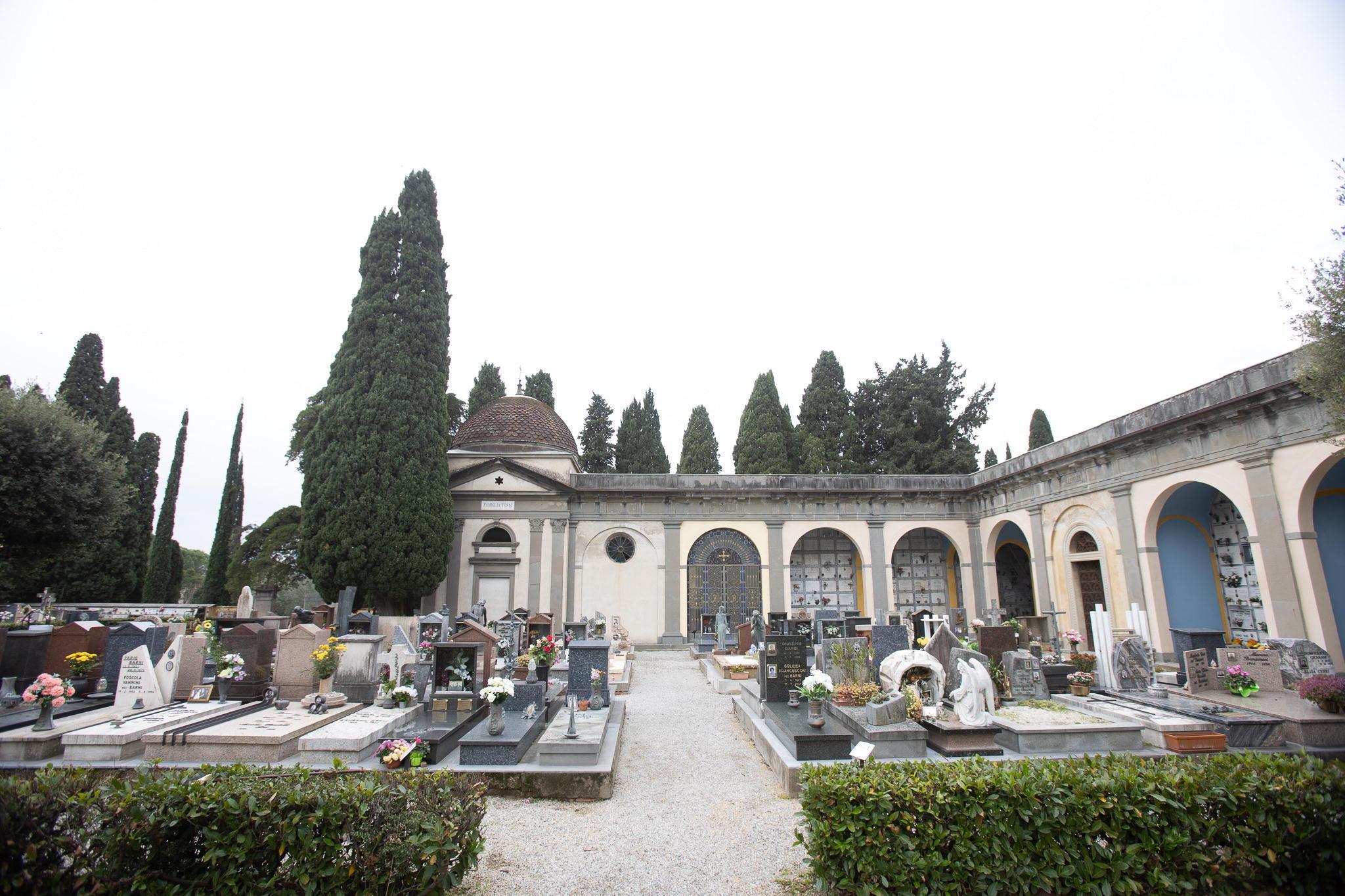 La giunta di Monsummano nega l’emergenza cimiteri