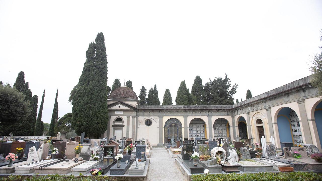 La giunta di Monsummano nega l’emergenza cimiteri
