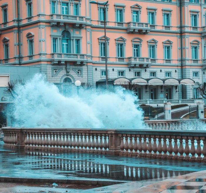 E per oggi altra allerta arancio in arrivo mareggiate e ghiaccio
