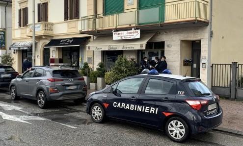 Pizzeria sotto sequestro, l'accusa: "Il locale comprato con i soldi dei clan"