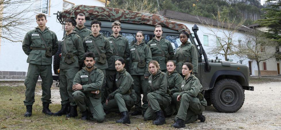 Giovani alla prova del militare: ecco il reality “La caserma”. Ci sono due toscani