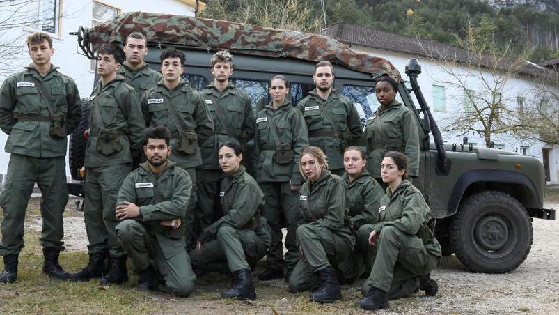 Giovani alla prova del militare: ecco il reality “La caserma”. Ci sono due toscani