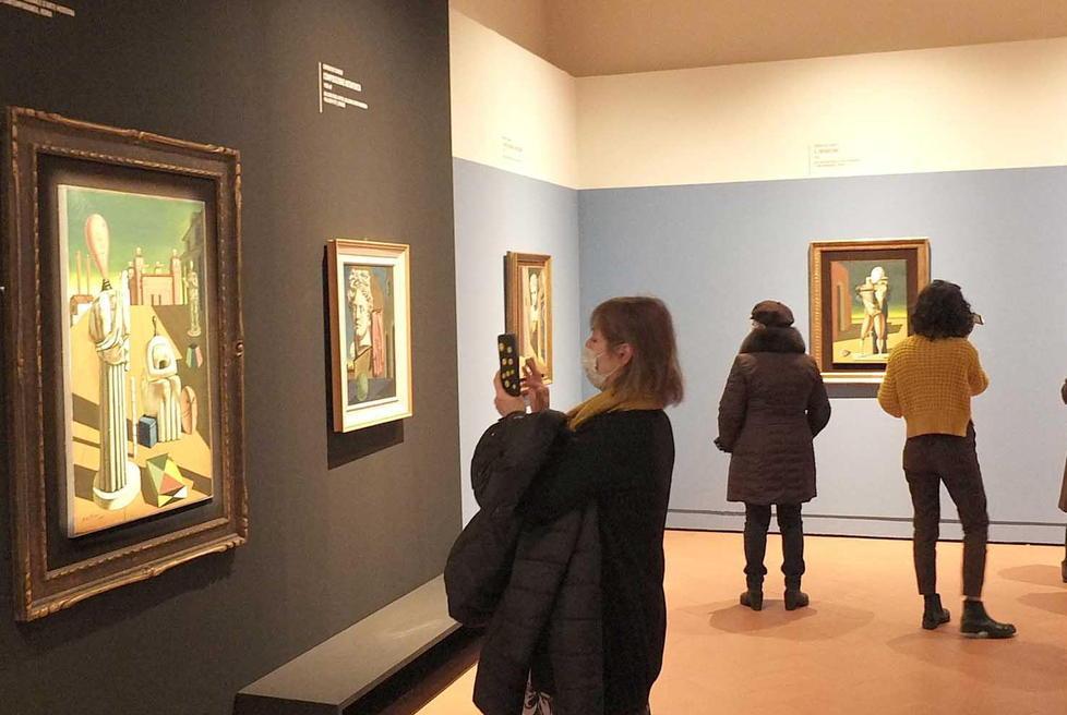 La mostra "De Chirico e la Metafisica", ospitata al Palazzo Blu, sarà visitabile, limiti Covid permettendo, fino all'11 luglio