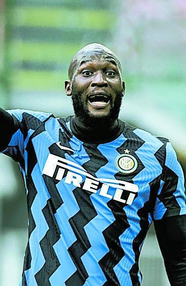 «Testa al campionato» Il derby delle bugie: tutti lo vogliono vincere 