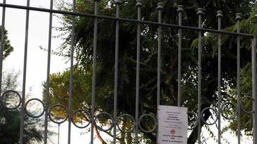 Mostra i genitali a una ragazzina ai giardinetti