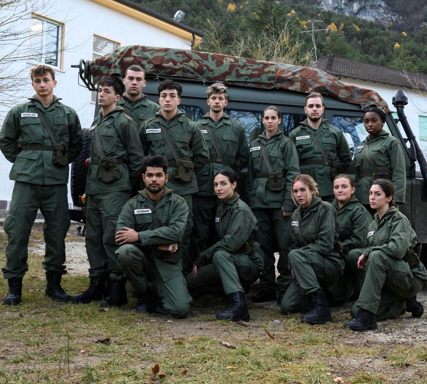 Sveglia all’alba e diciplina militare La generazione Z finisce in caserma