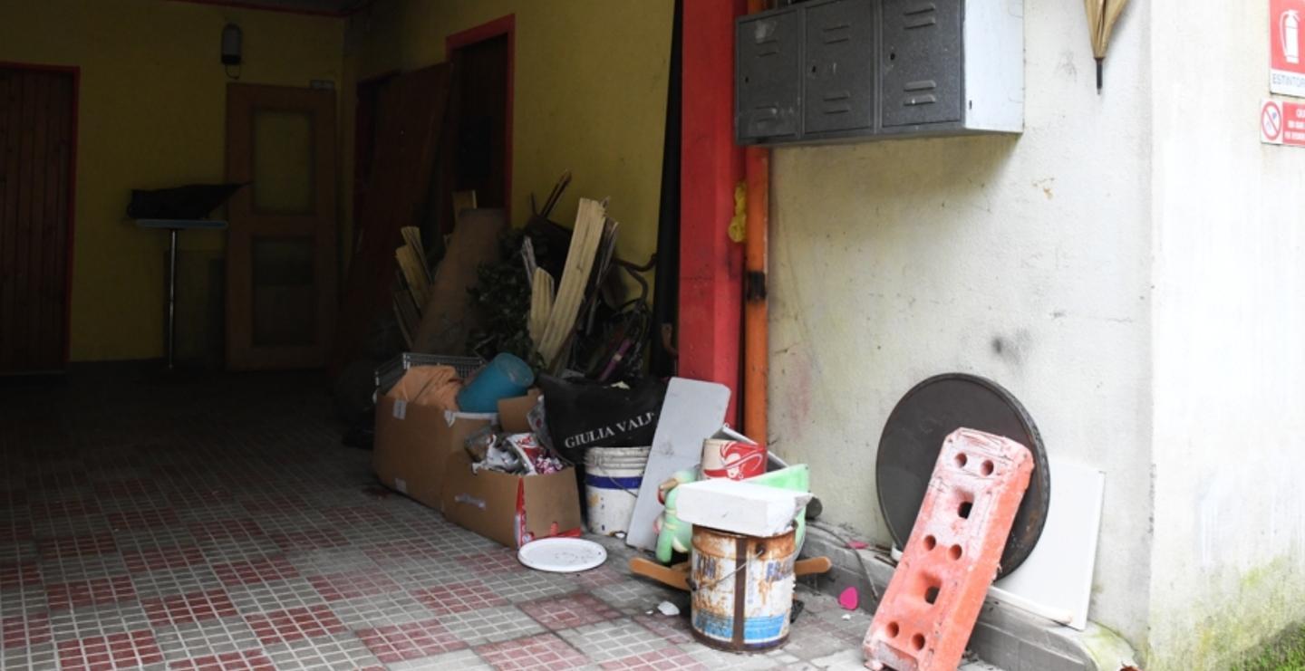 Sporcizia e abusivi in via Kandinsky 
