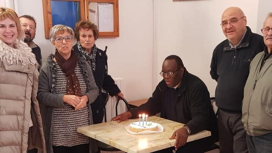 Don Celestino durante il suo 53esimo compleanno
