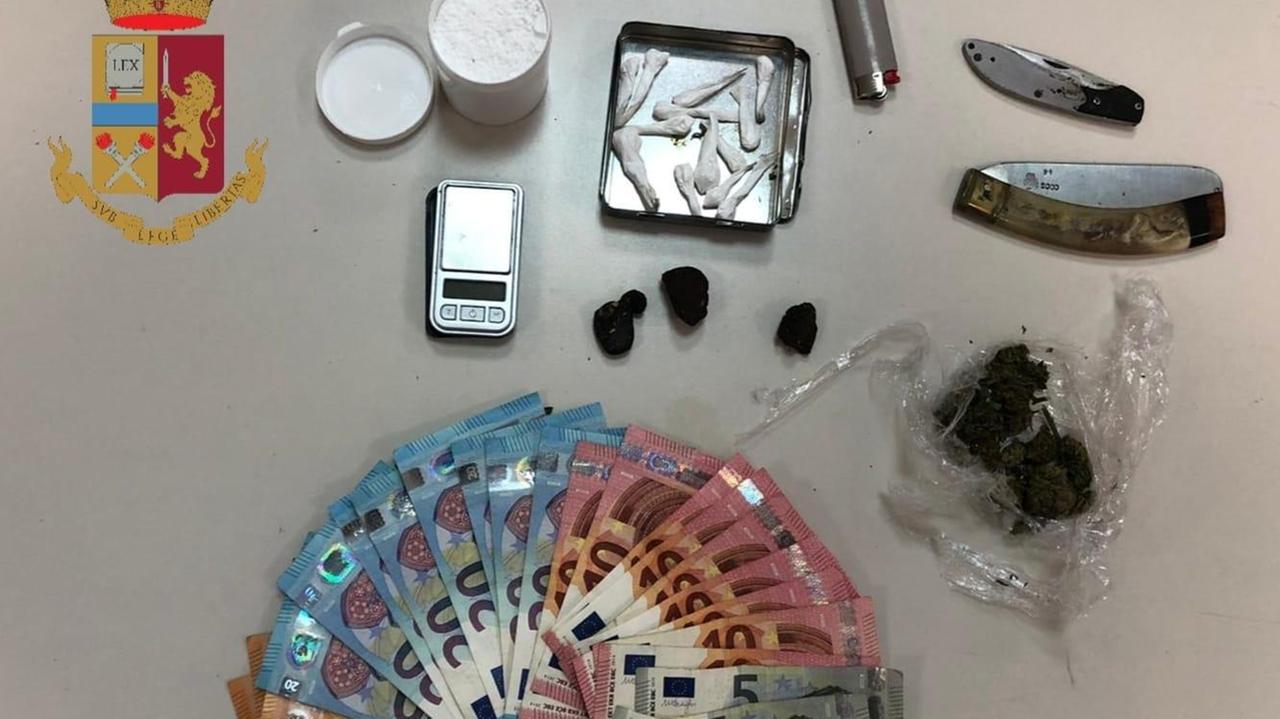 In casa cocaina, hascisc e marijuana: 25enne arrestato a Cagliari
