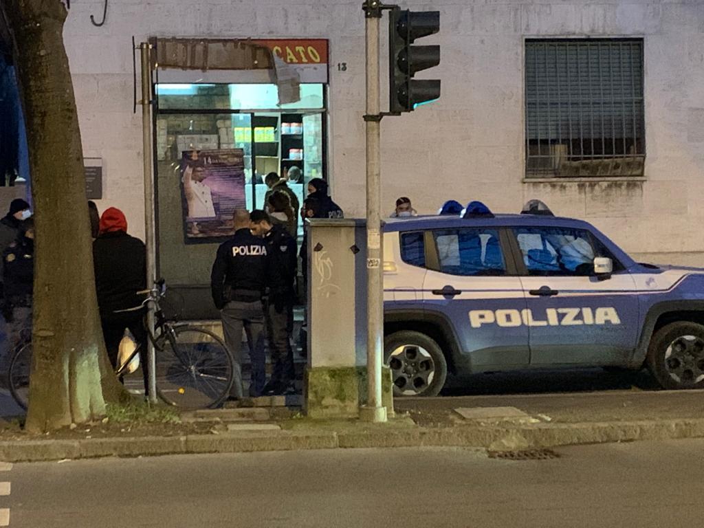 Ferrara, violano le norme anti Covid: chiuso locale in via Cassoli