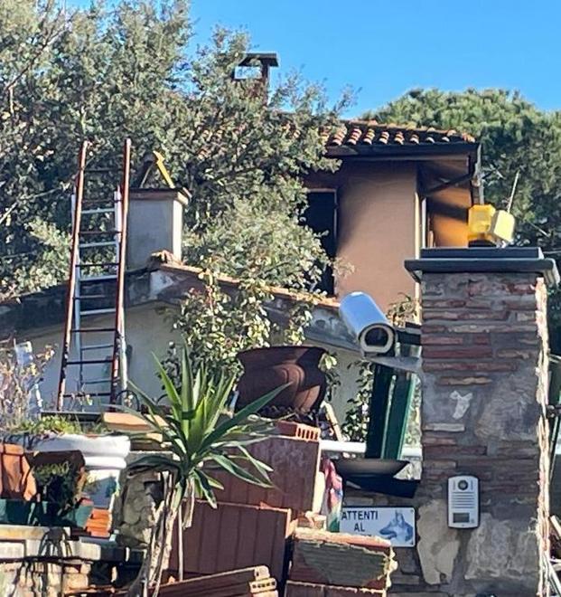 La palazzina interessata dall’incendio