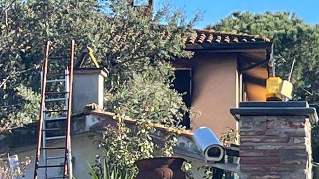La palazzina interessata dall’incendio