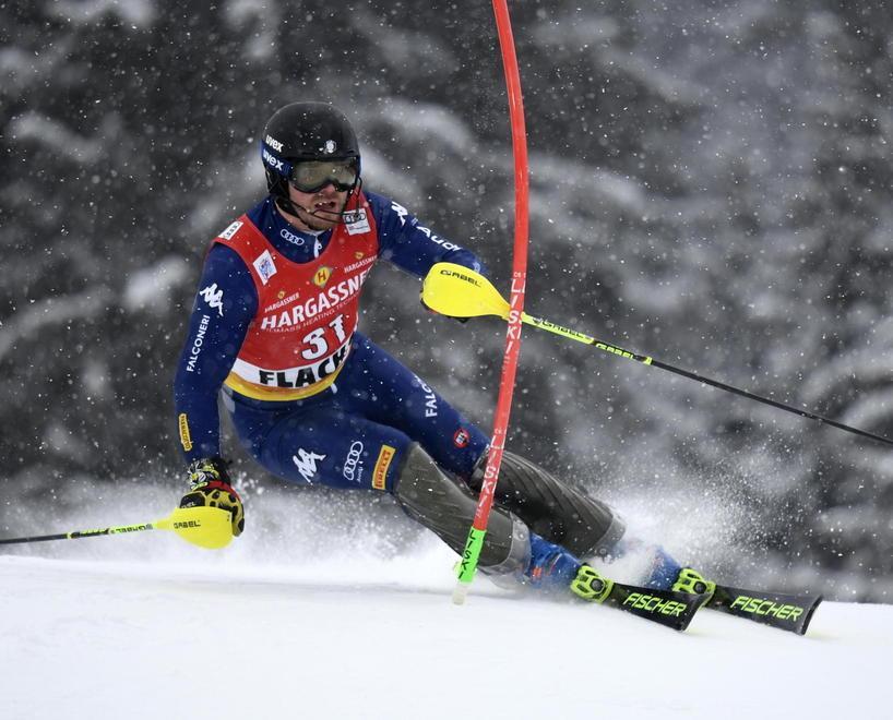 Razzoli fuori dopo sei porte nello slalom di Schladming 