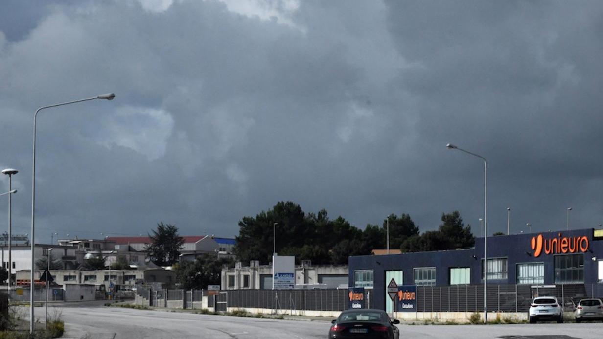 “Il vero lockdown è istituzionale”