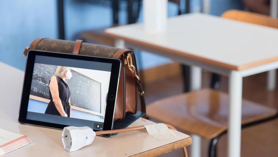 Fibra ottica e punti Wi-Fi Ecco i soldi per undici scuole