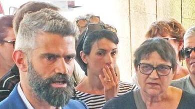 Il sindaco Ferrari «Da oggi presidio permanente davanti all’ospedale»